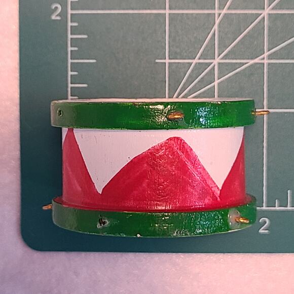 5 Vintage REED Christmas Holiday Tamborine Drum Napkin Rings Red Green White - Picture 4 of 6